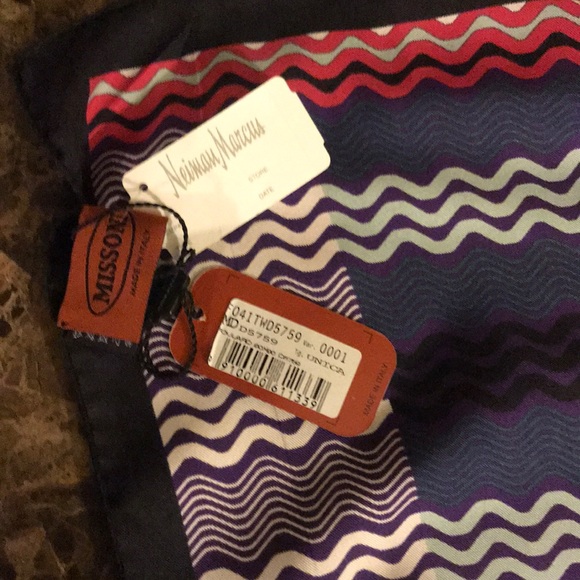 Missoni scarf - Picture 5 of 6